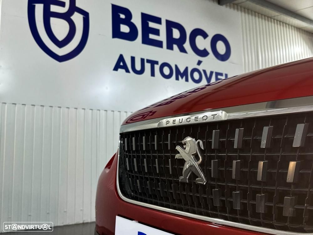 Peugeot 2008 1.2 PureTech Allure - 40