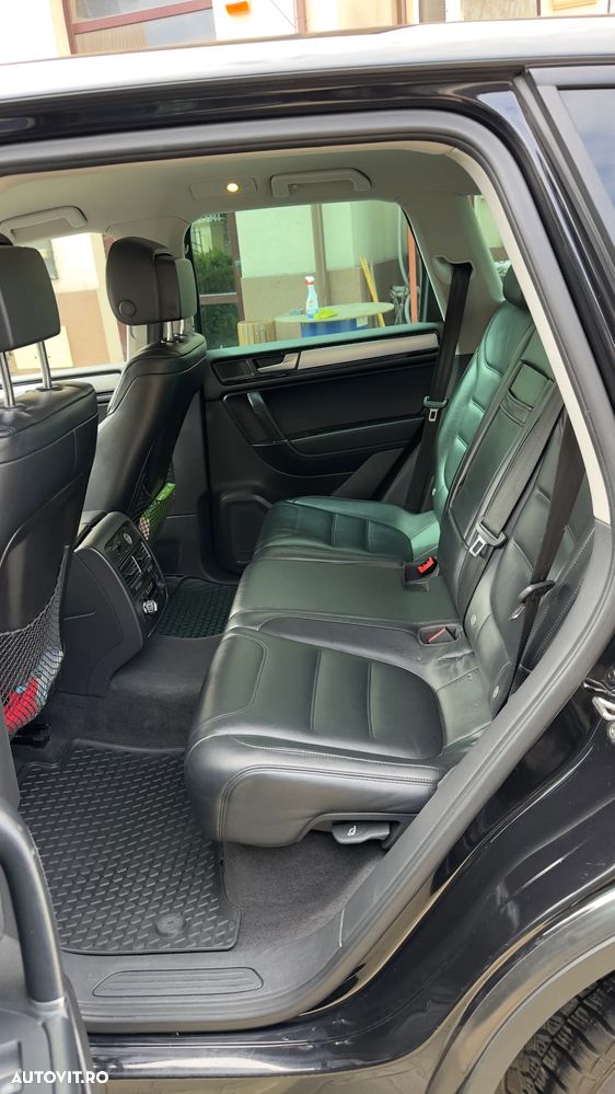 Volkswagen Touareg 3.0 V6 TDI BMT - 11
