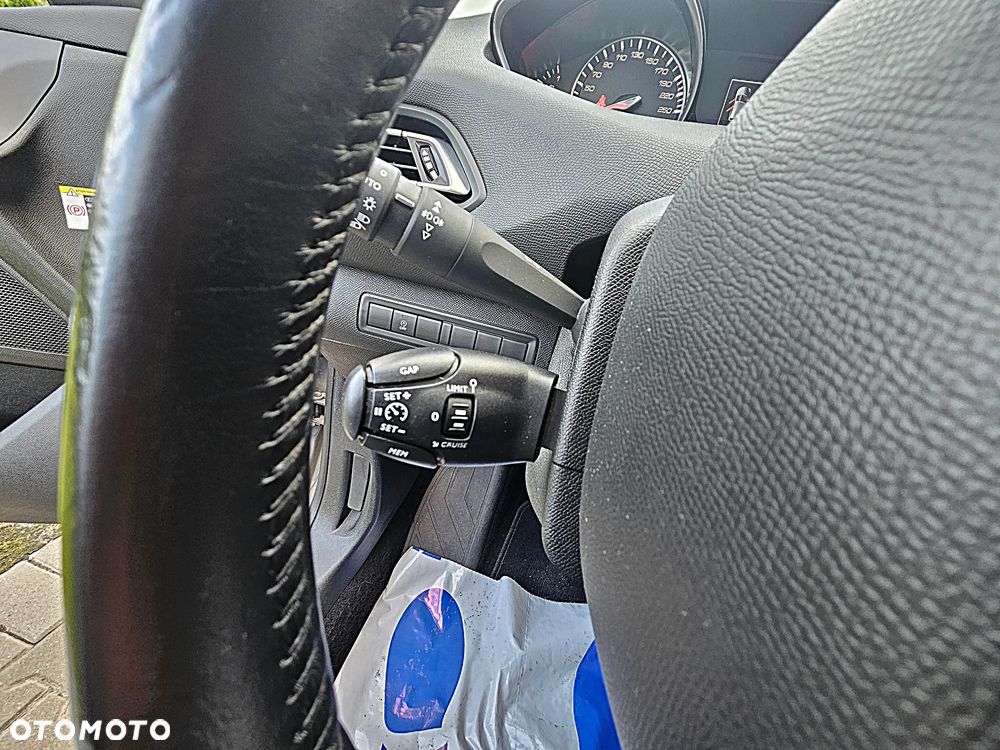 Peugeot 308 BlueHDi 150 EAT6 Stop & Start Allure - 10