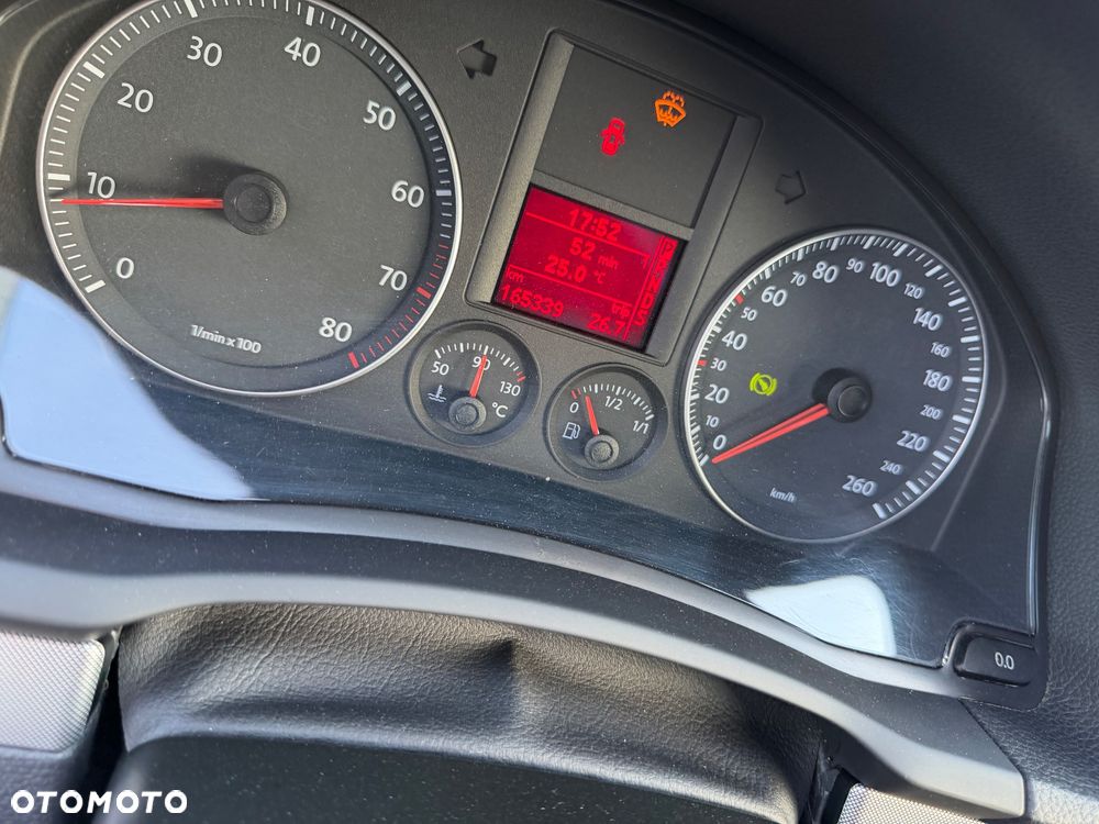 Volkswagen Golf 1.6 Automatik Sportline - 9