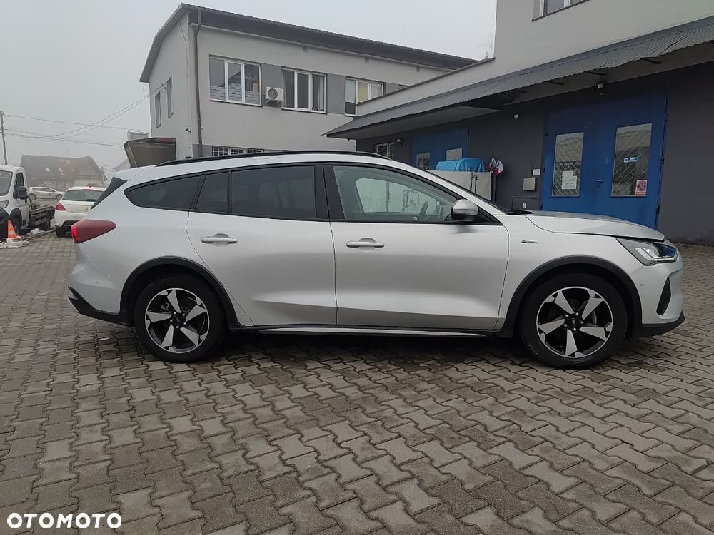 Ford Focus 1.0 EcoBoost Hybrid ACTIVE X - 12