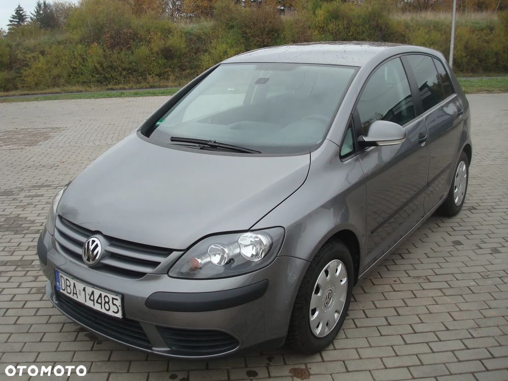 Volkswagen Golf Plus - 14