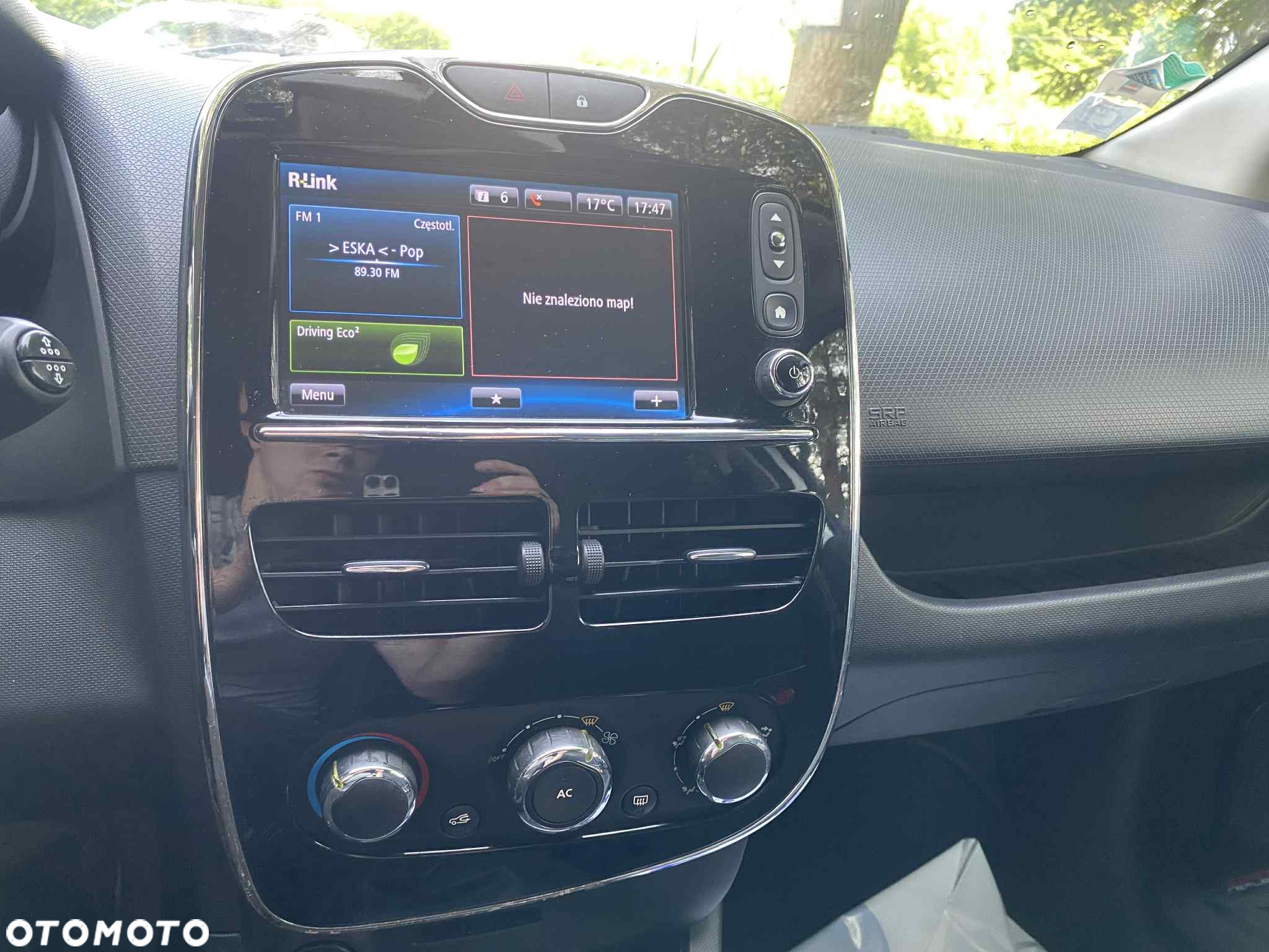 Renault Clio - 11