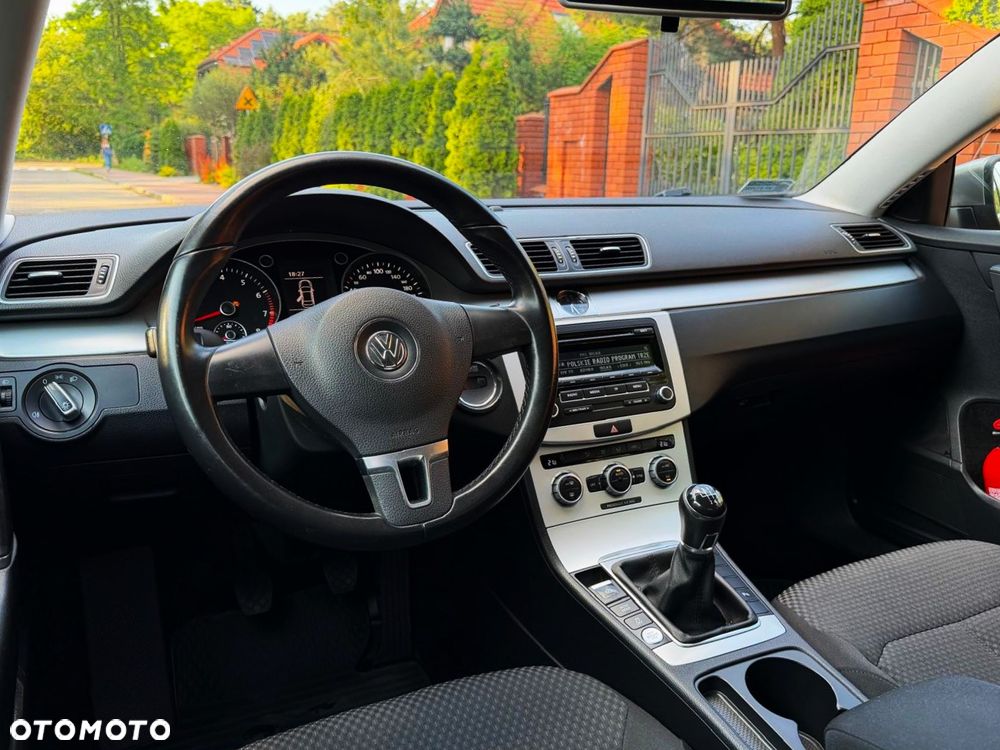 Volkswagen Passat 1.4 TSI Perfectline - 25