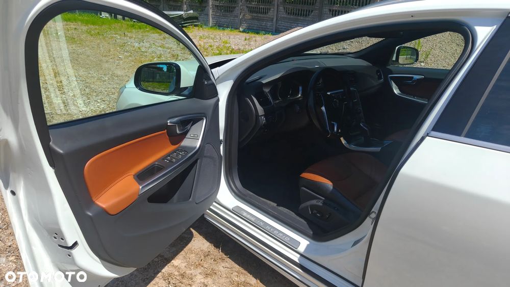Volvo V60 D5 AWD Geartronic Summum - 7