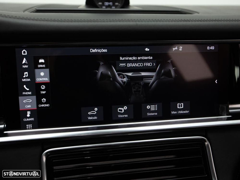 Porsche Panamera 4 E-Hybrid - 38