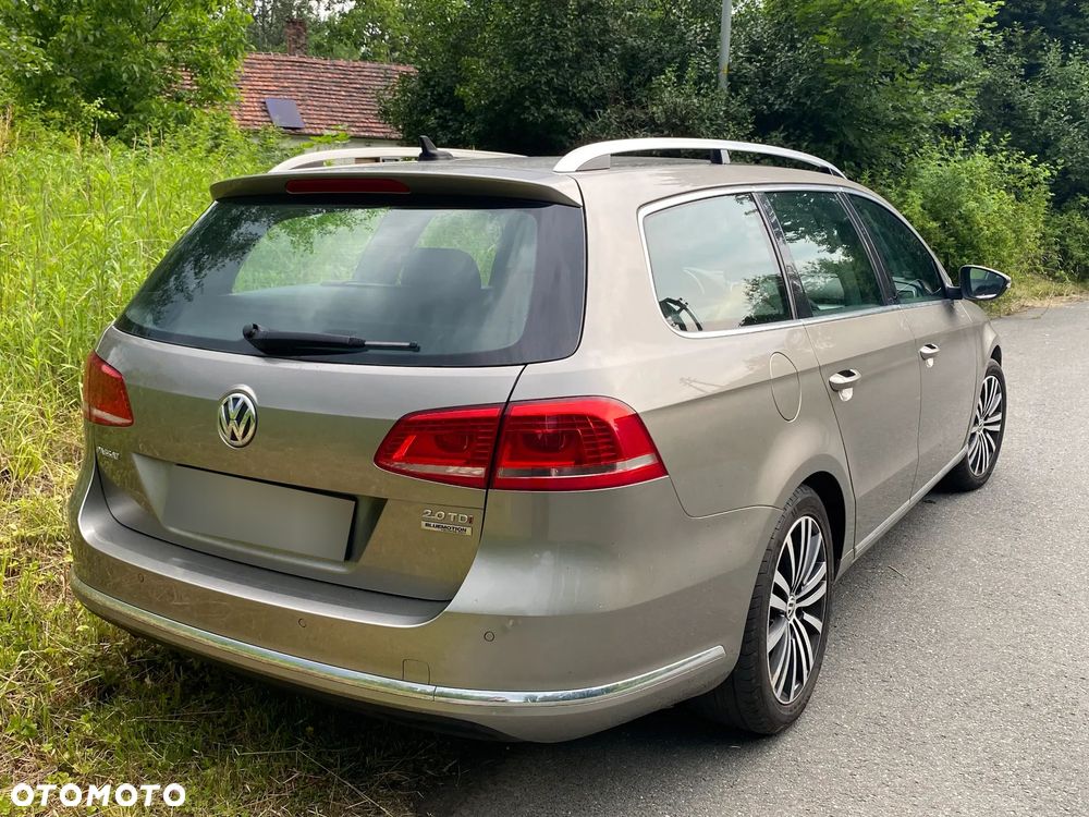 Volkswagen Passat 2.0 TDI Highline DSG - 12