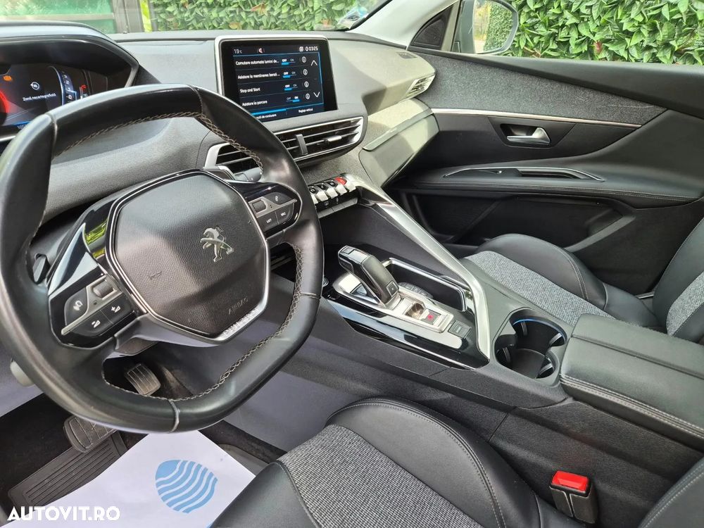 Peugeot 3008 1.2 PureTech Turbo S&S EAT8 Allure - 7