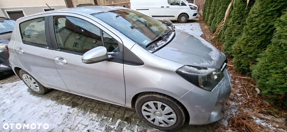 Toyota Yaris 1.0 Active EU6 - 1