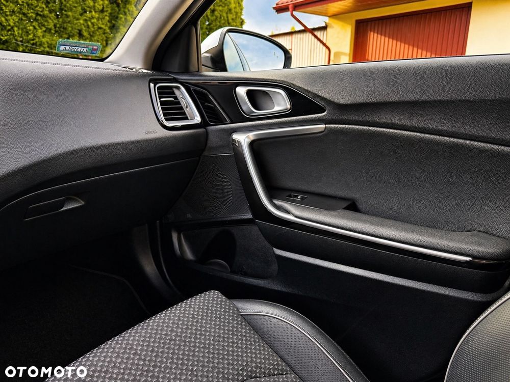 Kia XCeed 1.6 T-GDI L Business Line DCT - 10