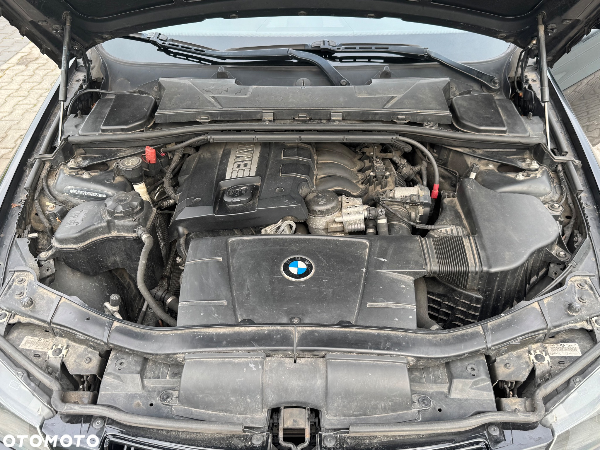 BMW Seria 3 320i - 28
