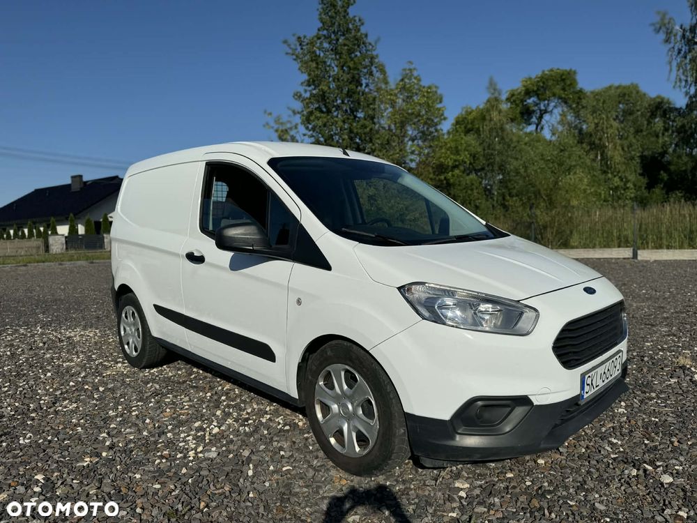 Ford Transit Courier - 2