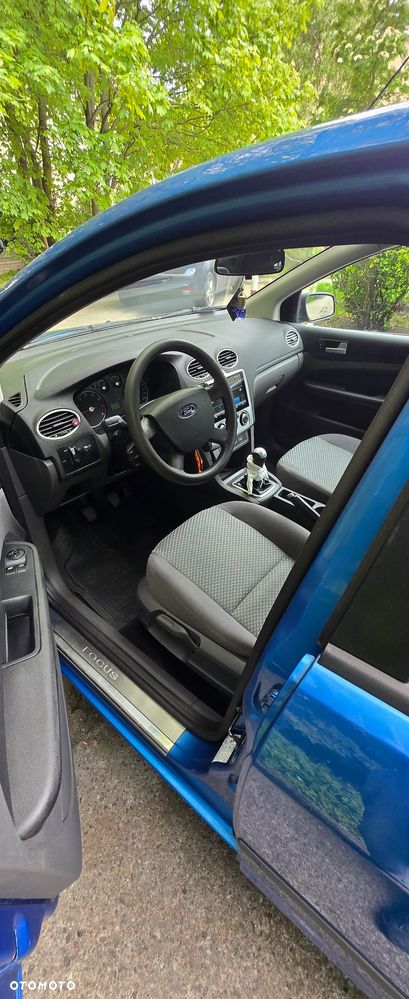 Ford Focus 1.6 16V Fun - 4