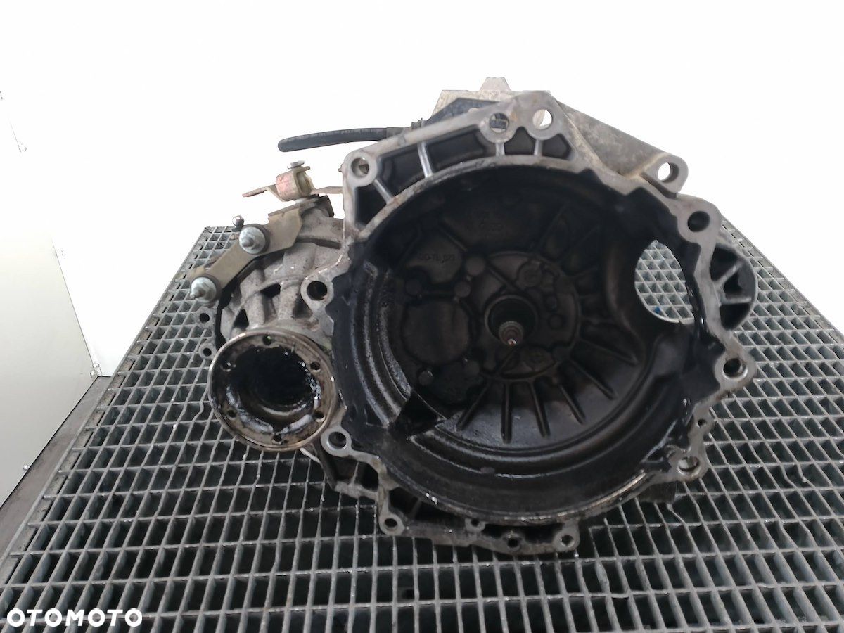 SKRZYNIA BIEGÓW MANUALNA SKODA OCTAVIA I DUU 1.6 SR - 1