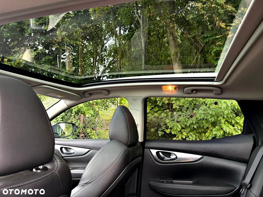 Nissan Qashqai 1.6 DCi Tekna EU6 - 16