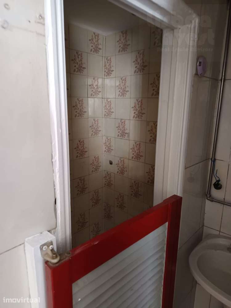 Apartamento para remodelar em prédio remodelado muito bem localizado - Grande imagem: 5/7