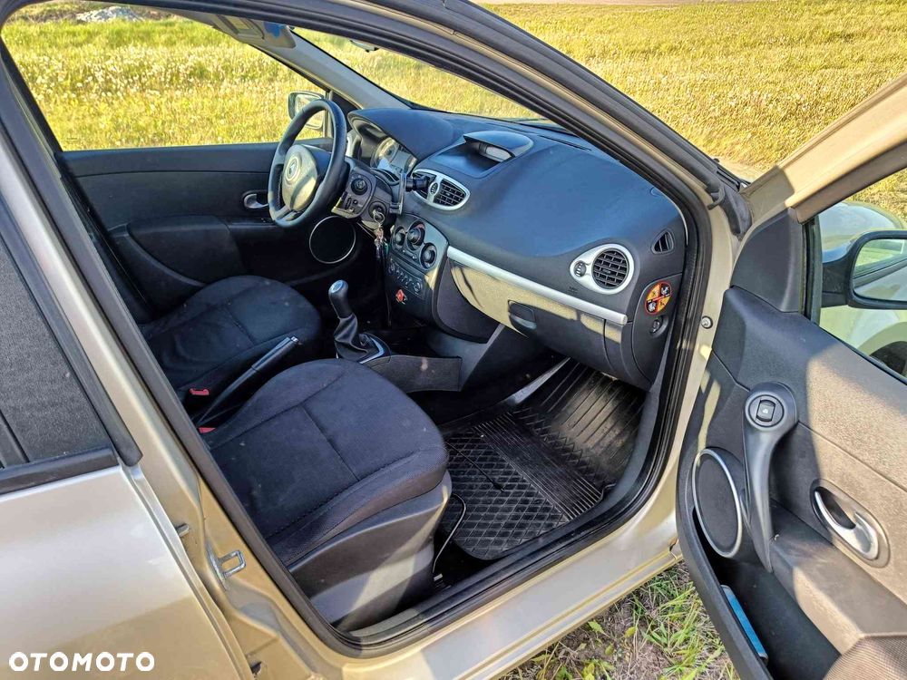 Renault Clio 1.2 16V Dynamique - 14