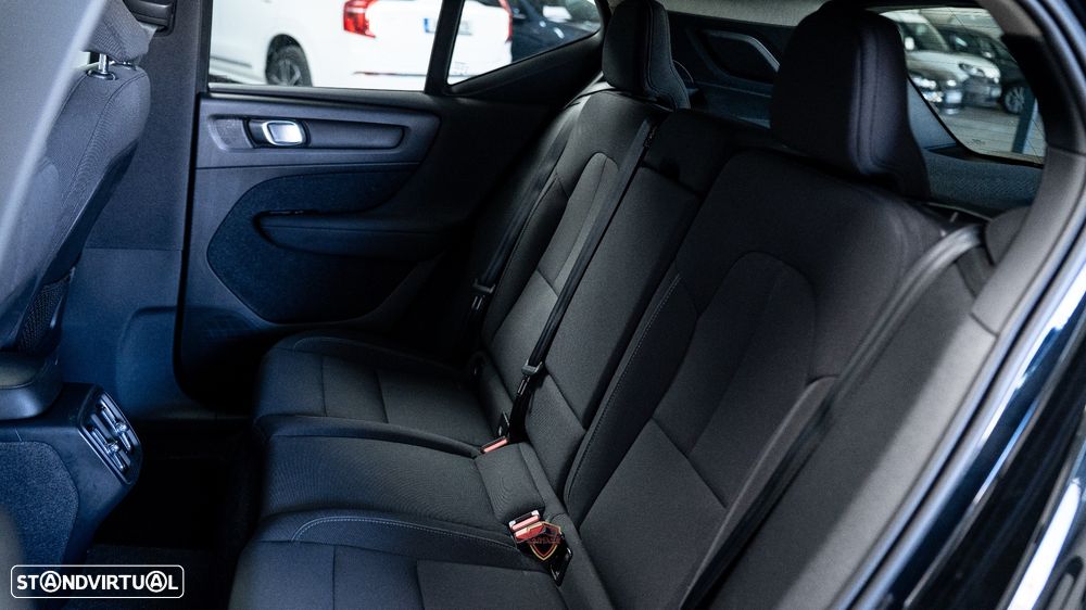 Volvo XC 40 1.5 T3 Momentum Geartronic - 37