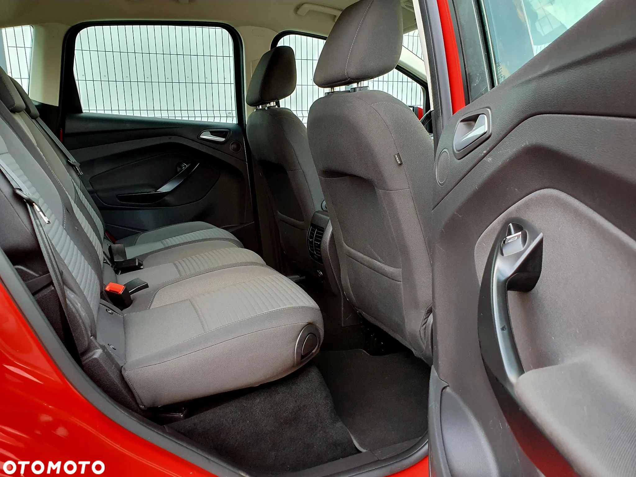 Ford C-MAX 1.5 TDCi Start-Stop-System Sport - 31