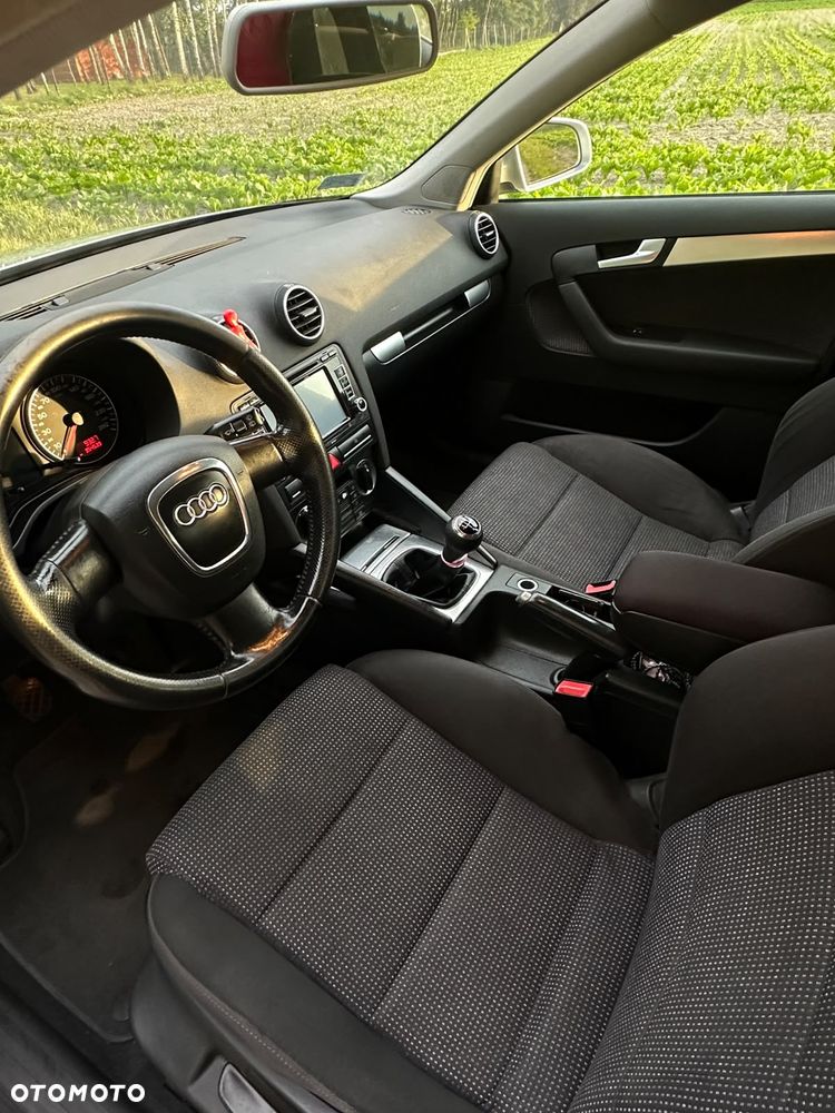 Audi A3 Sportback 1.9 TDI DPF e - 8