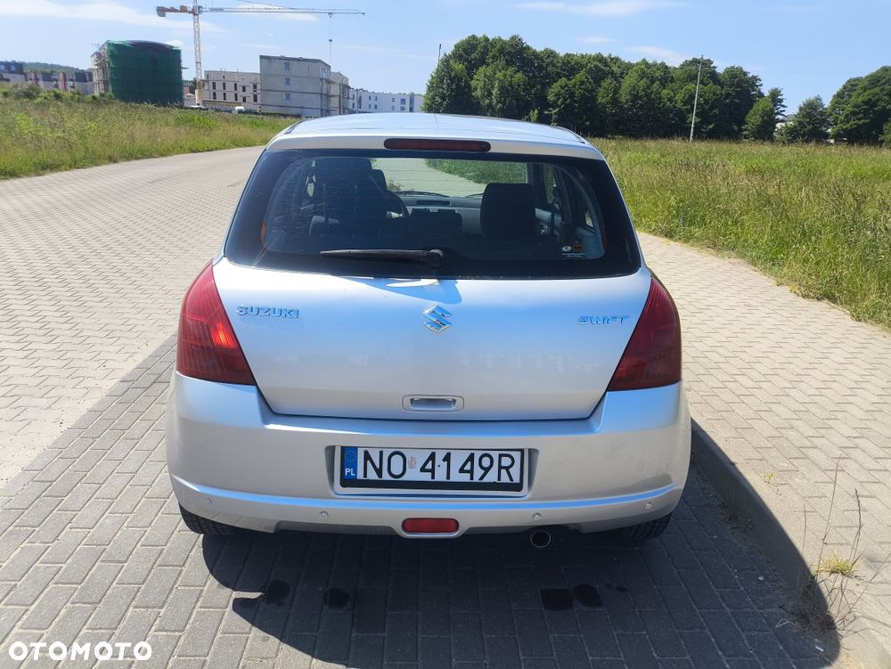 Suzuki Swift - 2
