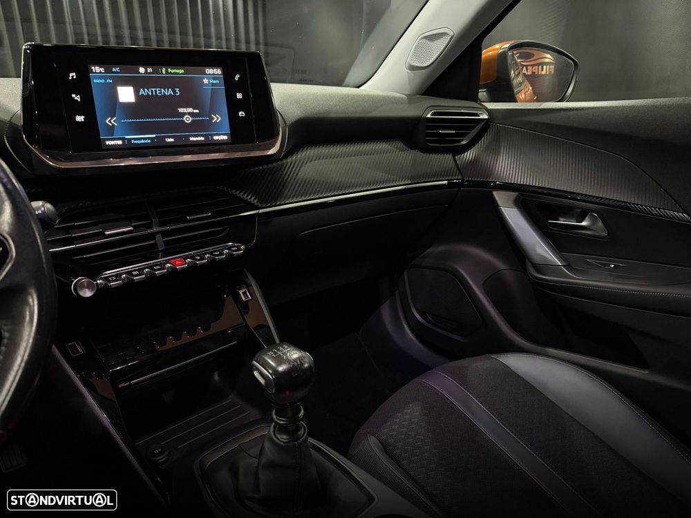 Peugeot 2008 1.2 PureTech Allure Pack - 18