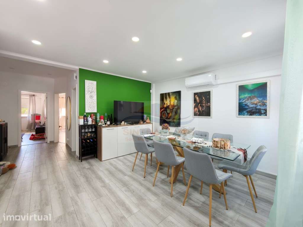 Excelente T3 com 2 casas de banho na Damaia - Grande imagem: 3/16