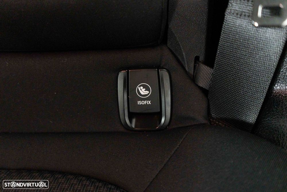 BMW 225xe Active Tourer Advantage - 10