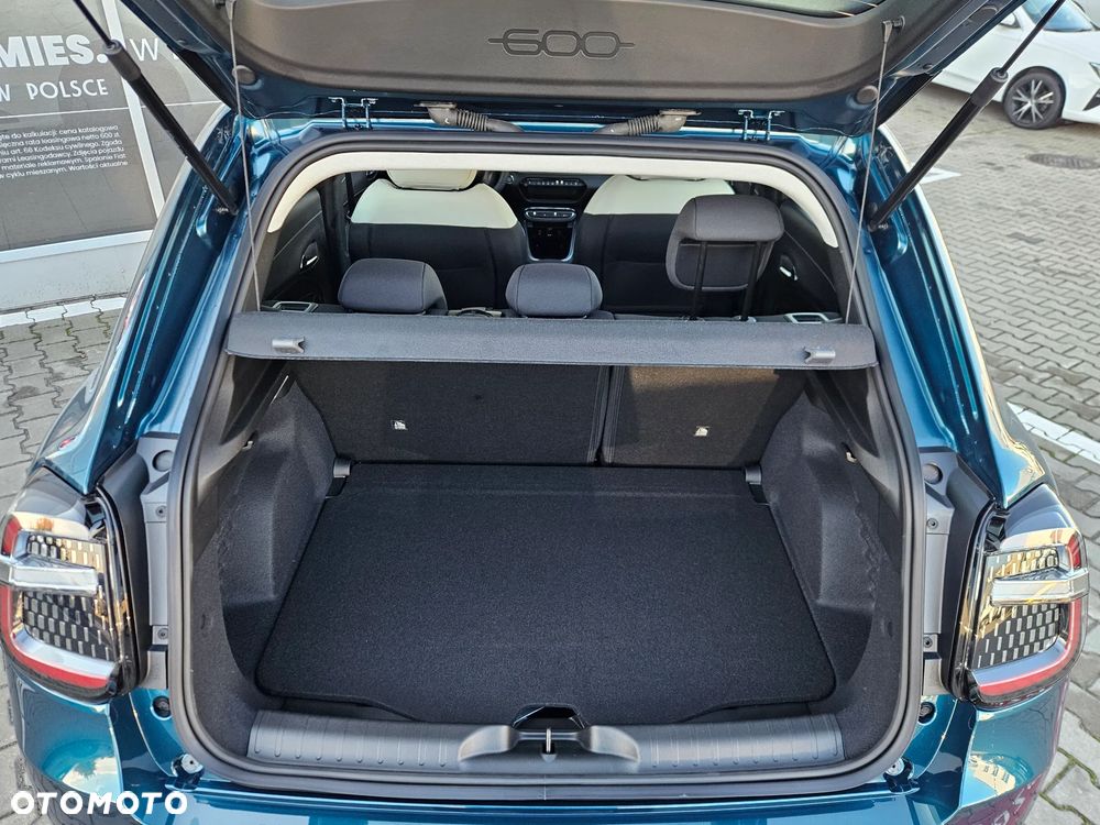 Fiat 600 1.2 Turbo Icon eDCT - 10