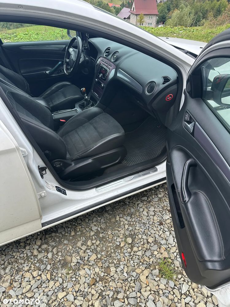 Ford Mondeo 2.0 TDCi Titanium - 9