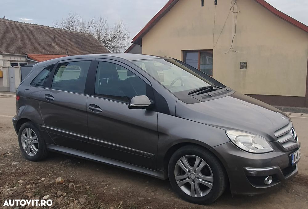 Mercedes-Benz B - 2