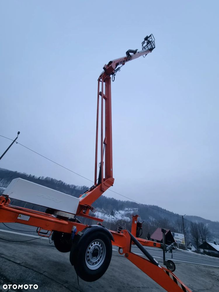 Nifty 170 HAC Zwyżka koszowa 17 metrów Podnośnik. jak Nowa z salonu 2016rok. PRĄD 230v. 4sekcje sterowania na dole Nowy model! Z komuny Norweskiej. Używana była 1 raz do roku. Serwisowana w DEKRA do końca  OKAZJA. Zwyżka Obrotowa. Poziomowanie kosza. Pełna Hydraulika. - 5
