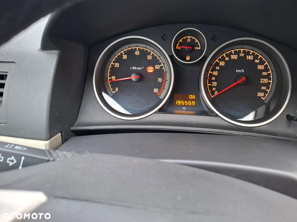 Opel Astra 1.6 Selection 110 Jahre - 19