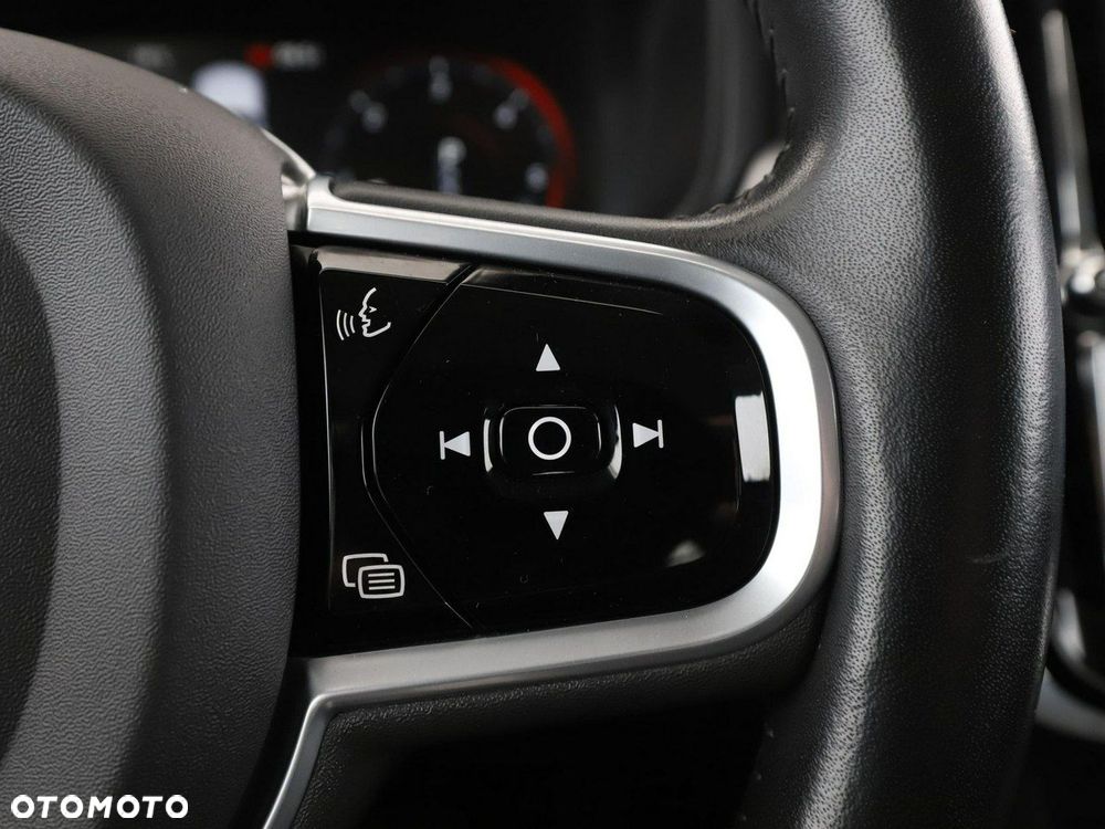 Volvo V90 D3 Momentum - 30