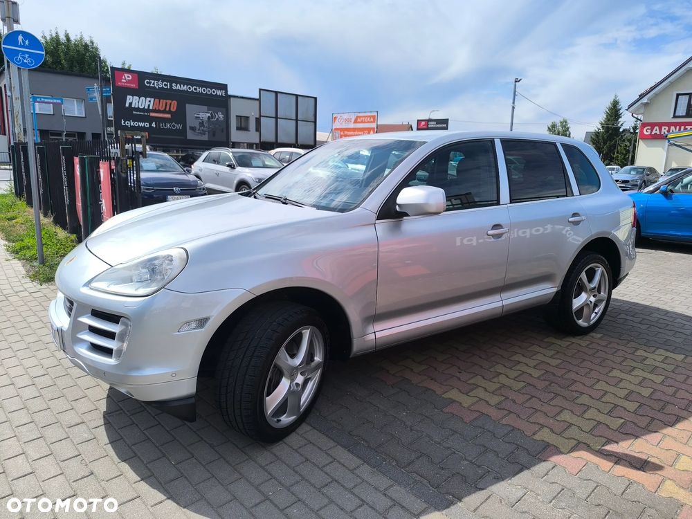 Porsche Cayenne - 24