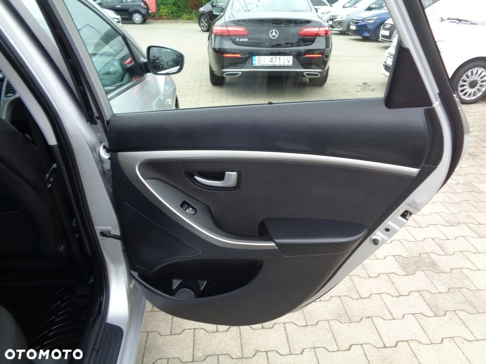 Hyundai i30 1.4 Comfort - 17