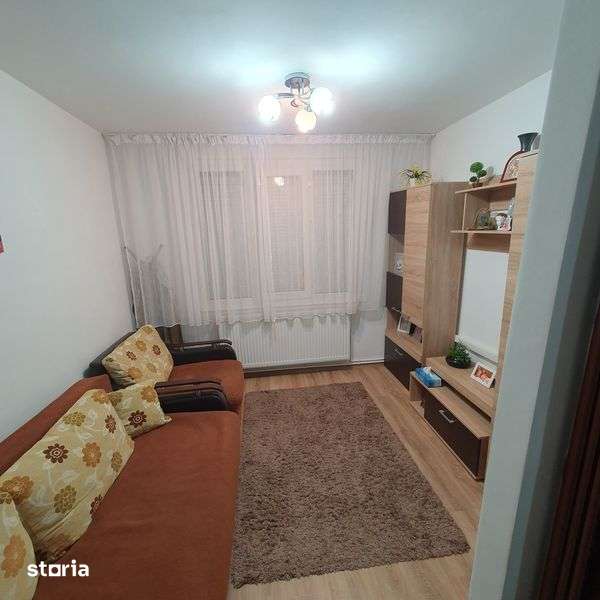 Vand apartament 2 camere decomandat — fotografia 3