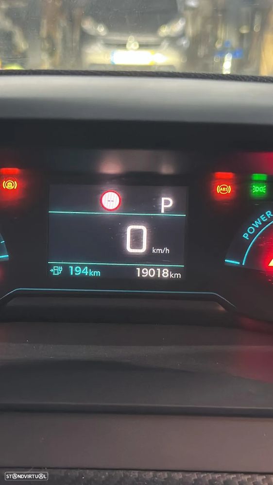 Peugeot e-208 Active Pack - 17