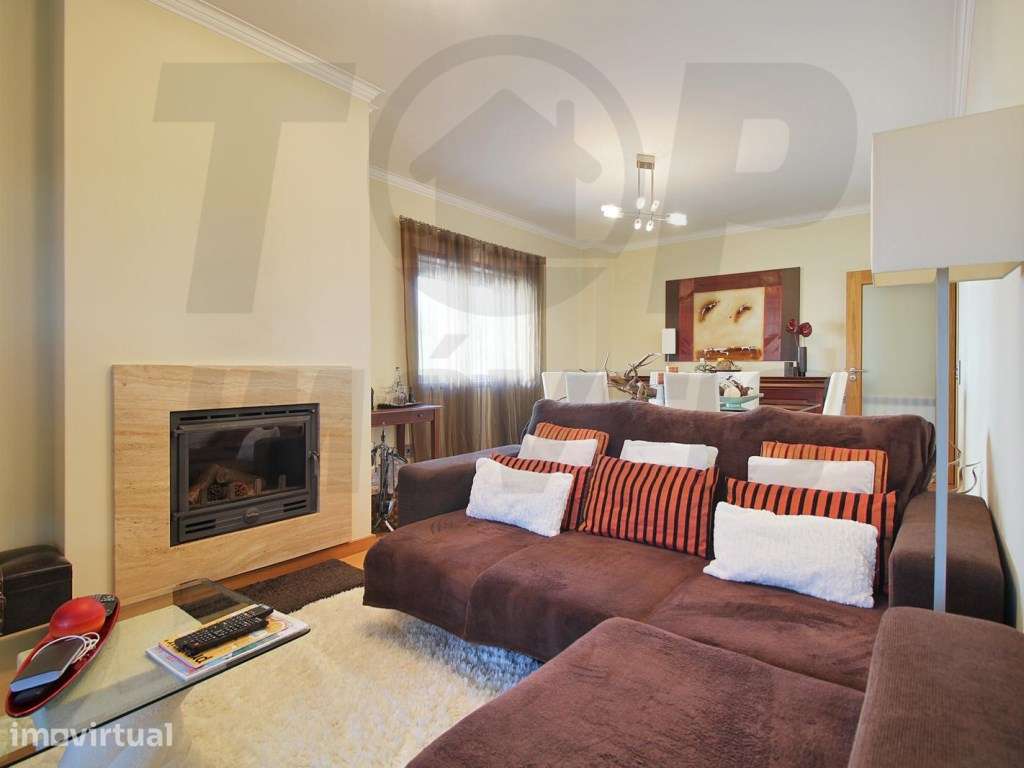Moradia V3 + 2 - Santa Maria da Feira - 445.000€ - Grande imagem: 2/30