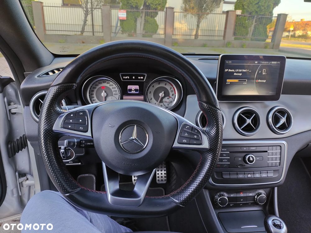 Mercedes-Benz CLA - 14
