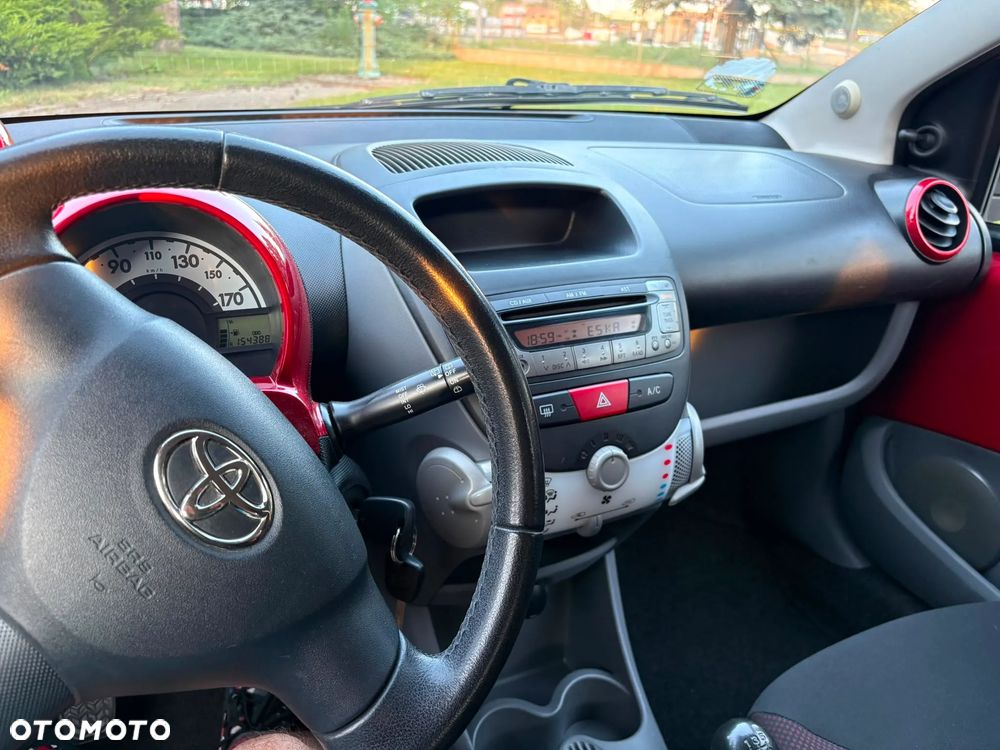 Toyota Aygo City - 5