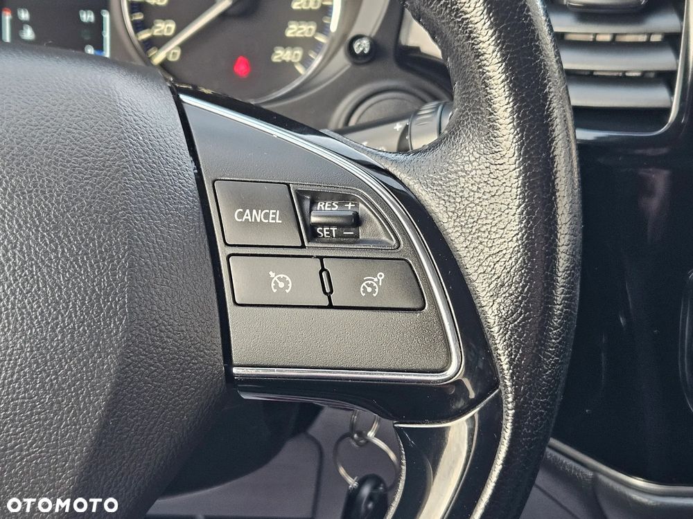 Mitsubishi Outlander 2.0 2WD Diamant - 28