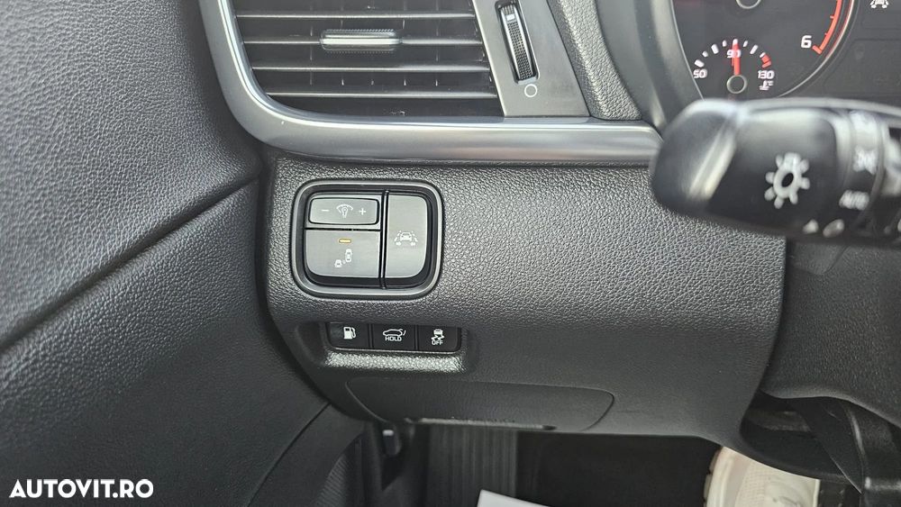 Kia Optima 1.7 DSL 7DCT GT Line - 8