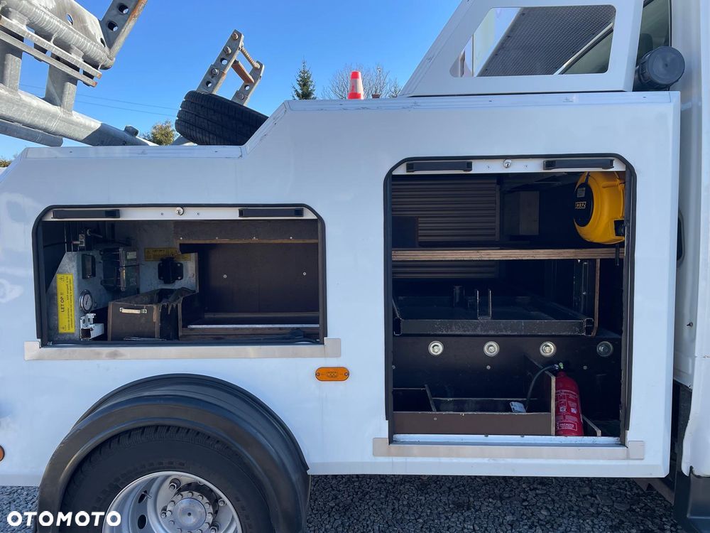Iveco Daily 70C18 Hi-Matic Pomoc drogowa Holownik 2019r - 10