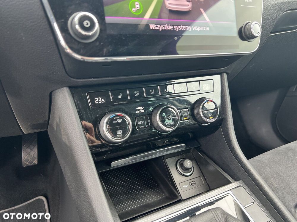 Skoda Superb 2.0 TDI SCR Style DSG - 17