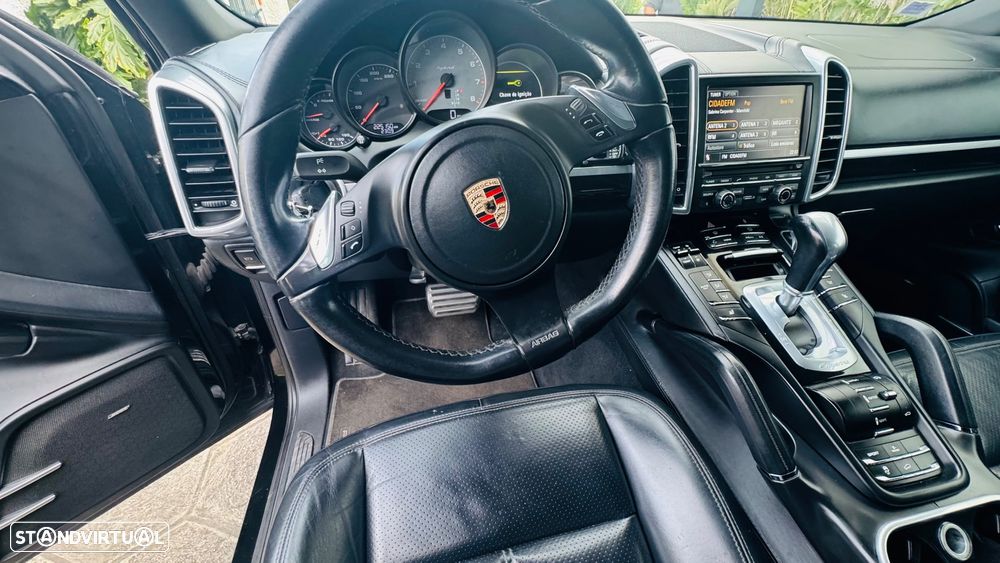 Porsche Cayenne S Hybrid - 6