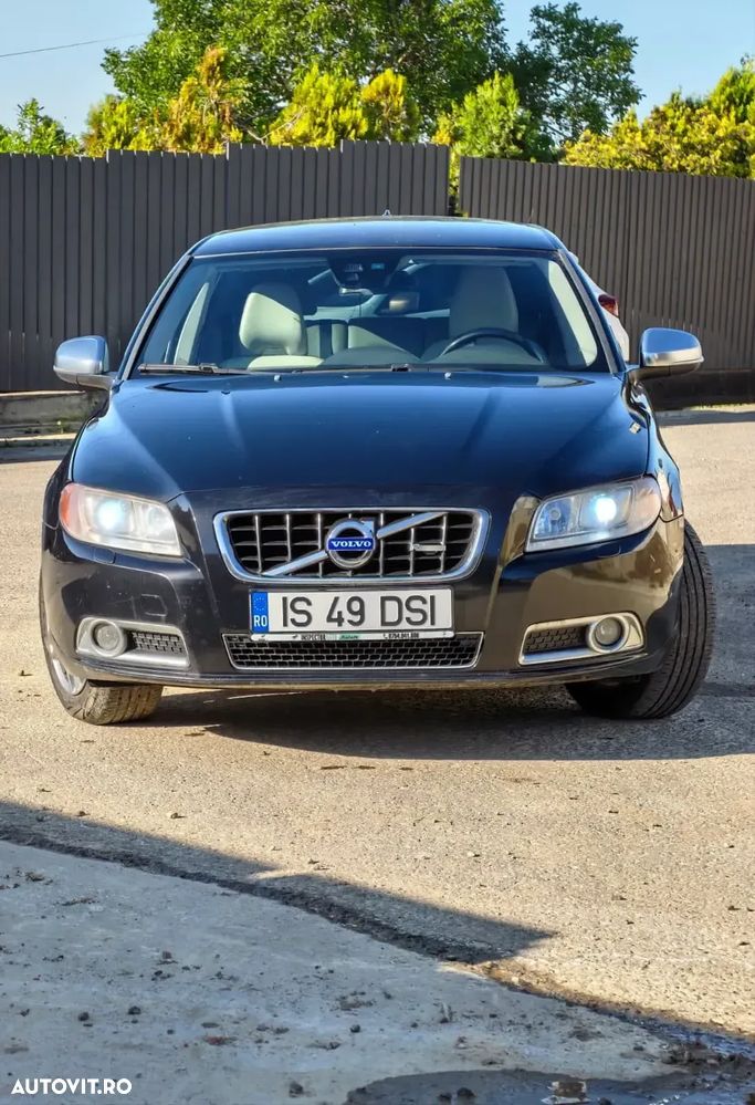 Volvo V70 - 1