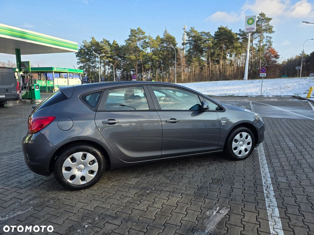 Opel Astra 1.6 Edition - 9