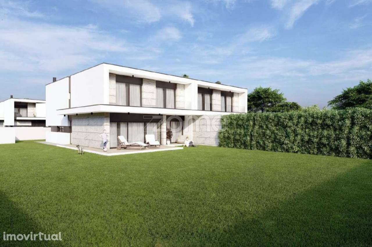 Moradia T3 inserida num condomínio fechado em Antas - V.N.FAMALICÃO - Grande imagem: 3/15