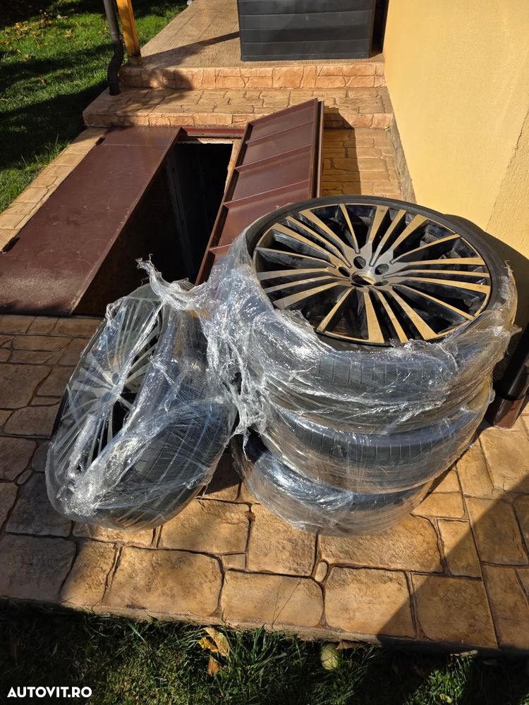 Jante 22 originale Volvo XC90 si cauciucuri vara Pirelli 275/35/R22 - 3